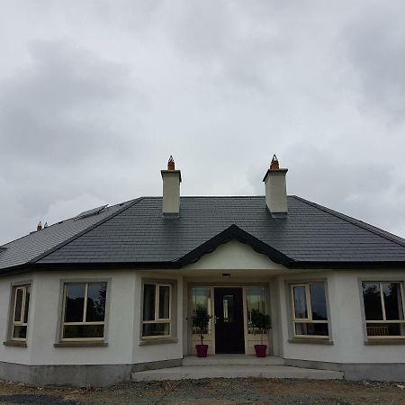 Winter Heights Hotel Aughnagroagh Bridge Exterior photo