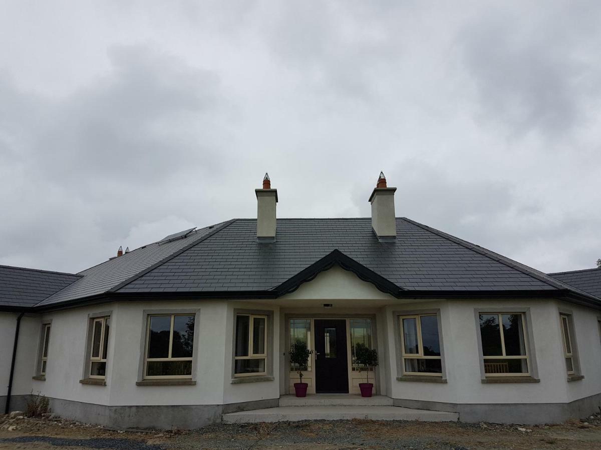 Winter Heights Hotel Aughnagroagh Bridge Exterior photo